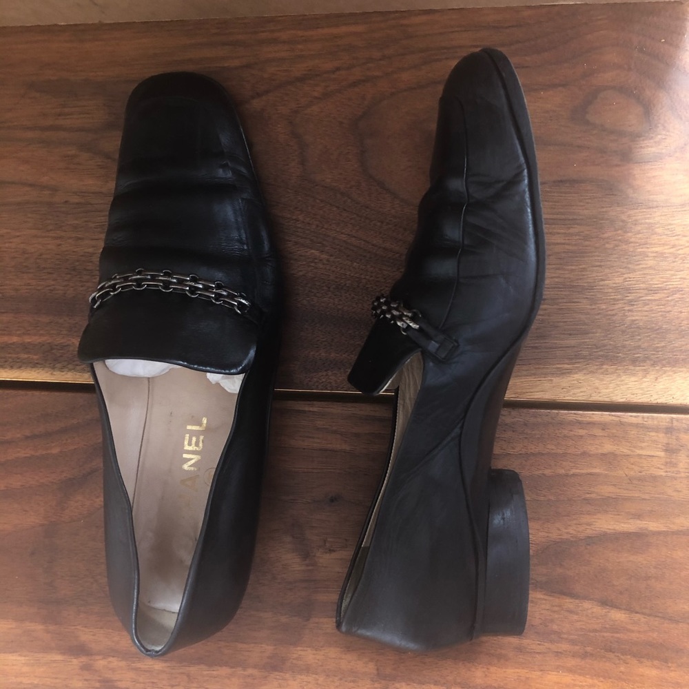 Vintage Chanel loafer size 39
